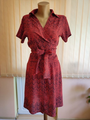 Dreamcatchers patterned short sleeve wrap dress size M like new