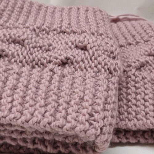 Scarves like new, set of 2, pink, Mad Hat and Stradivarius