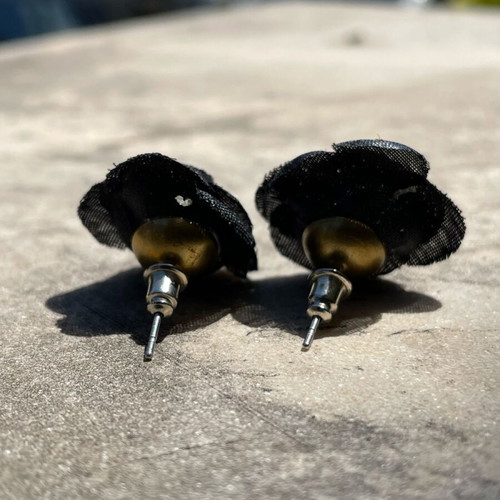 Black lace rose earrings used, button style