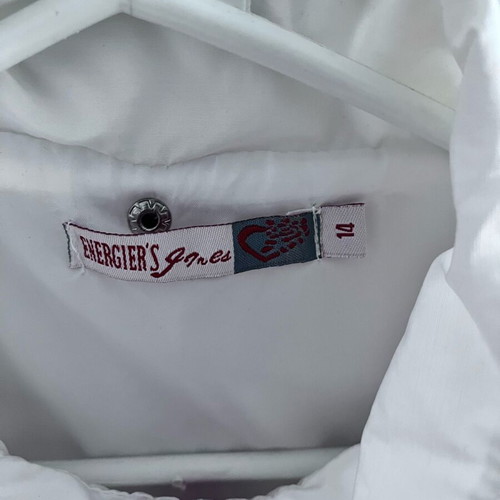 College jacket white Medium like new with zippered pockets