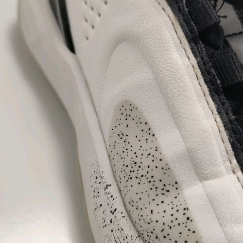 Zara athletic shoe used, size 31, black and white