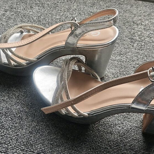 Wedding shoes silver pumps like new, 10 cm heel size 39