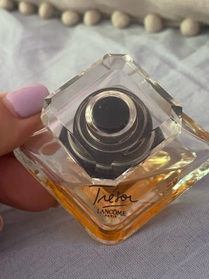 Lancôme Trésor Eau de Parfum 30ml μεταχειρισμένο, εμβληματικό γυναικείο άρωμα