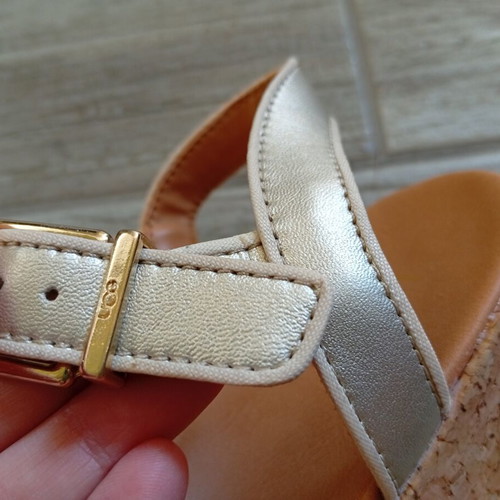 Ugg Australia leather gold platform sandals with Yfos cork bag gift