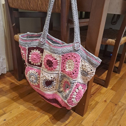 Handmade Granny's Travel Bag crochet, like new