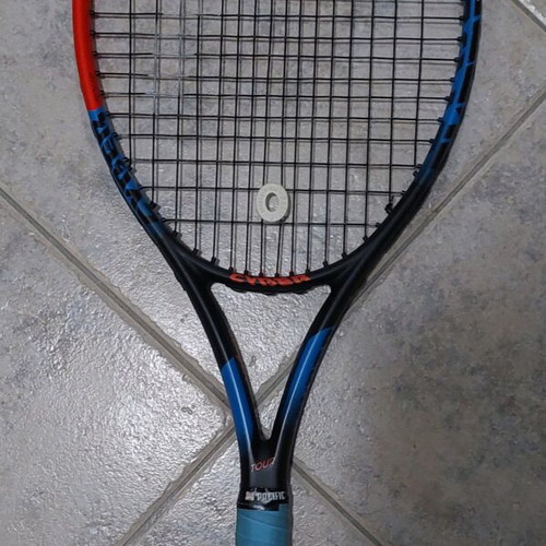 Professional tennis racket like new with case