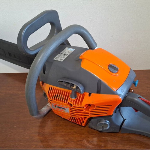 Oleo-Mac GSH 560 Chainsaw like new, 3.5 HP, 50cm bar
