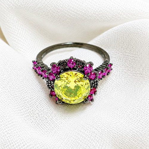 Vintage style ring with yellow stone and pink zircon, new
