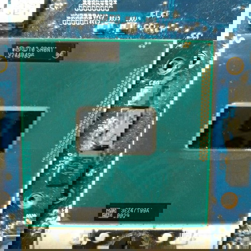 Intel Core i5-3230M 3,2Ghz CPU… € 20,00