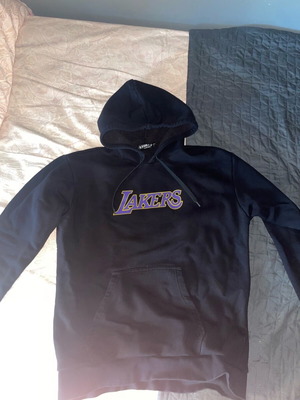 Lakers hoodie medium, σε άριστη κατάσταση 9,5/10