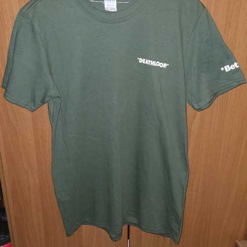 Deathloop collectible green medium size t-shirt like new