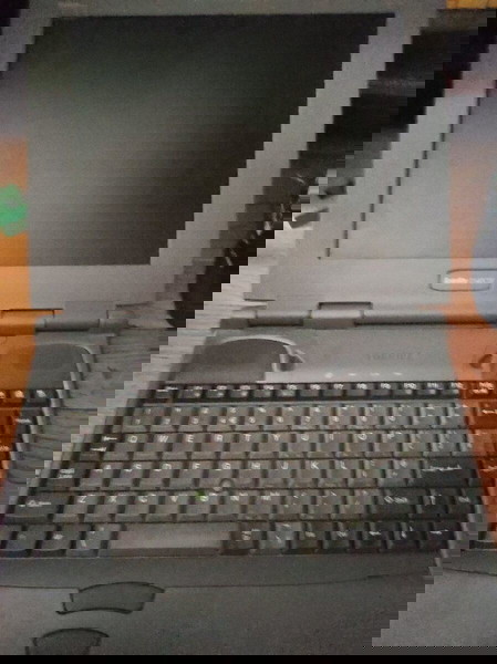 Laptop Λειτουργικος συλεκτικος