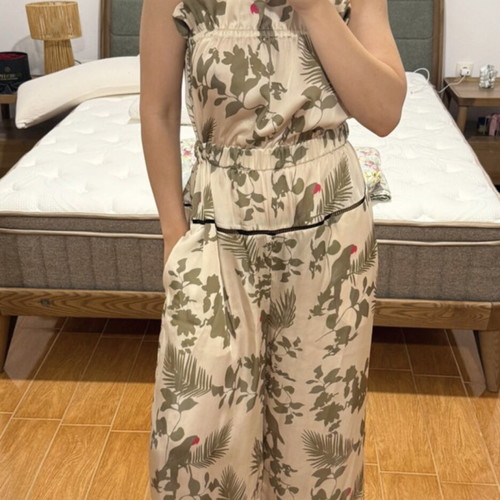 Zini boutique jumpsuit like new, beige, size M