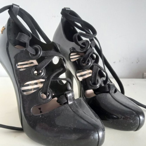 Melissa & Vivienne Westwood Heels Size 37 Black New
