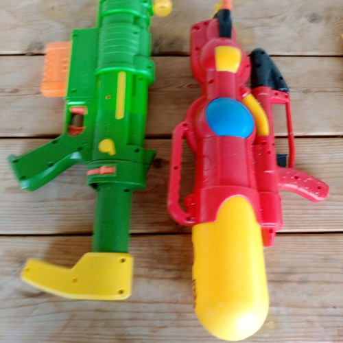Toy guns used, various functional