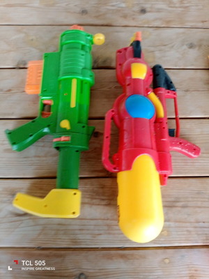 Toy guns used, various functional