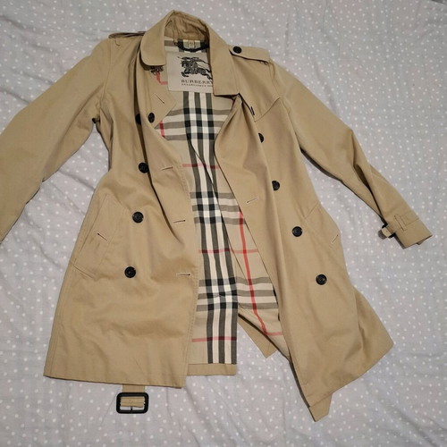 Burberry women's beige trench coat, size 40 Italian, 6 USA