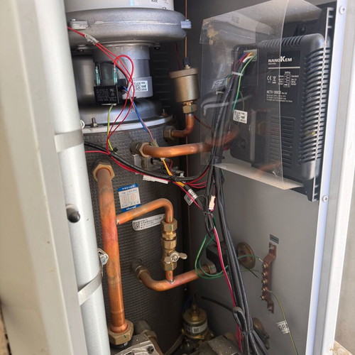 Kiturami New Turbo Condensing 17 Oil Boiler like new, 19.8 kW