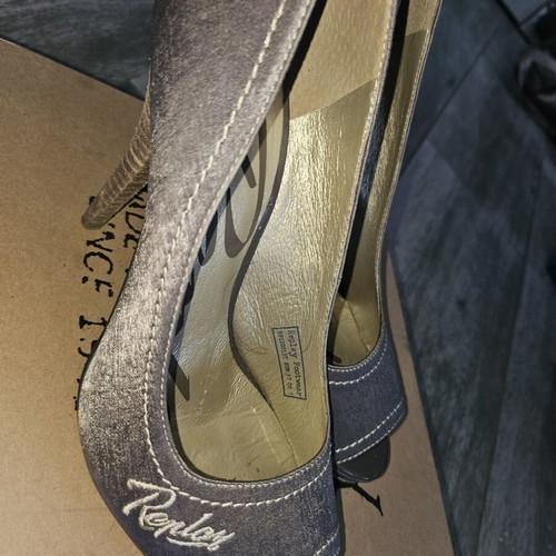Replay pumps size 37 like new, iridescent chocolate color