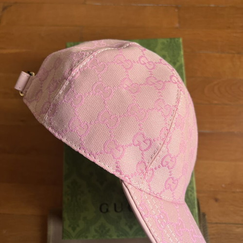 Gucci Cap like new, pink, one size