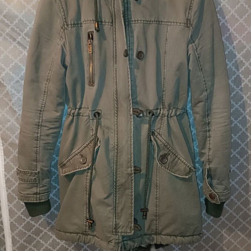 Women's parka jacket used with hood and inner fur khaki