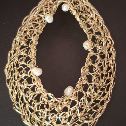 Handmade pendant with pearls new, gold color