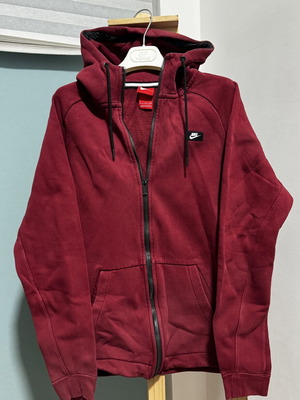 Nike cardigan red used, very good condition