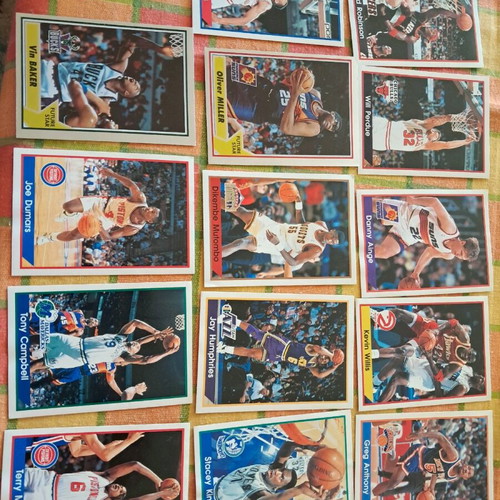 Panini NBA 94-95 pack of 14 stickers like new