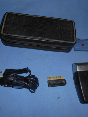 Vintage electric shaver used, fully functional