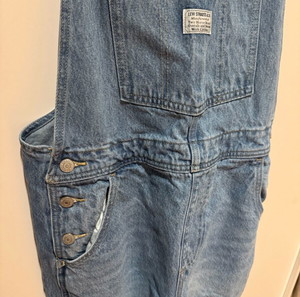 levis σαλοπετα