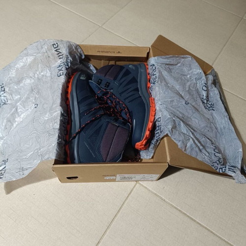 North Face boots new, size 40, blue