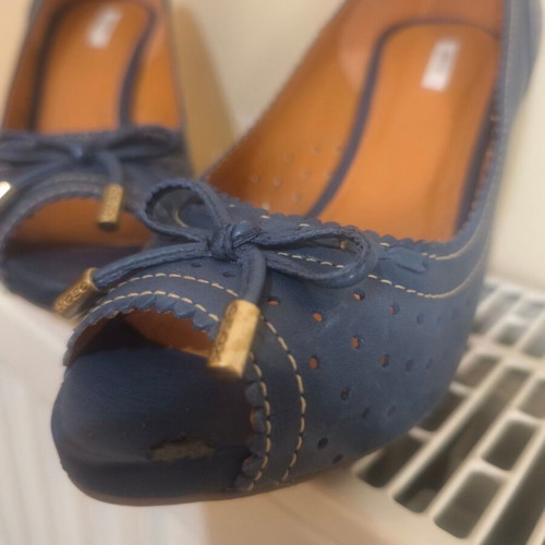 Geox peep toe pumps blue used, size 38.5, brown heel