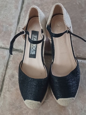 Black platform shoes size 38 like new