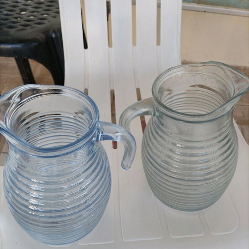 Glass pitchers used