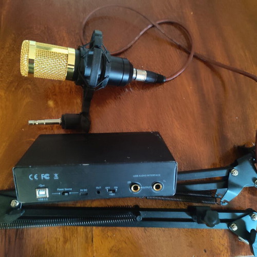 Audio Interface USB 2-Channel with Condenser Microphone used