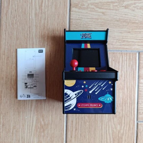 Legami Milano Mini Arcade Zone electronic retro kids console like new