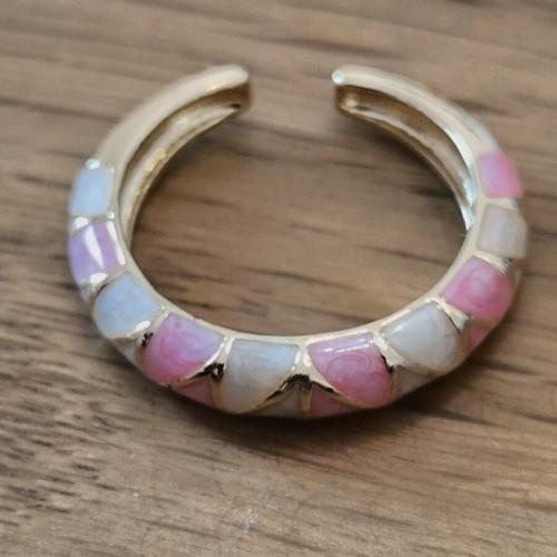 Women's adjustable gold-tone ring with pink and white enamel, new