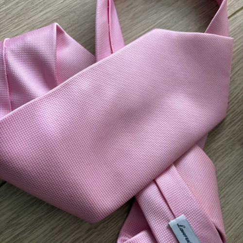 Silk tie pink new