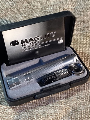 Maglite Solitaire Mini Flashlight Silver New