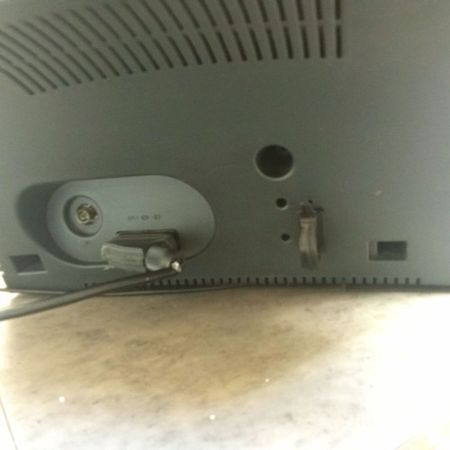 Philips 21PT 1354/01 21-inch TV, ideal for 1990s video games