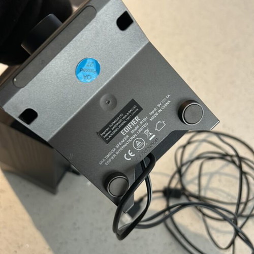 Edifier USB floor speakers used