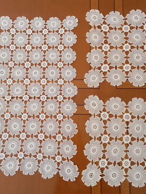 Doilies like new