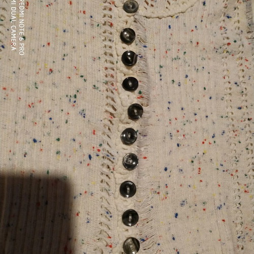 Knitted top size M like new