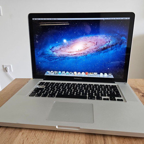 MacBook Pro 15.4" Mid 2009 used, 2.66GHz Core 2 Duo, 4GB RAM, 320GB HDD no battery