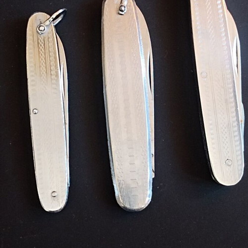 Vintage pocket knives and multitool set of 3, like new