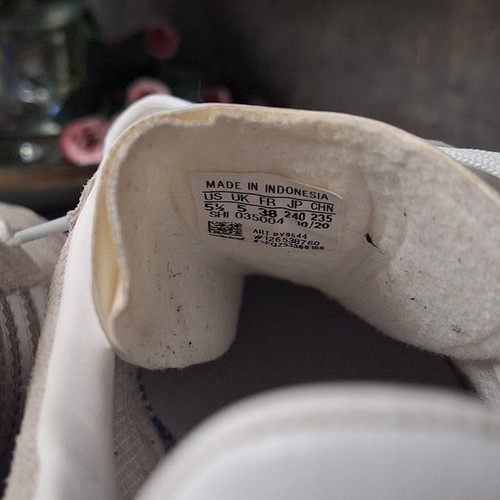 Adidas Originals Gazelle J Sneakers size 38 beige white like new