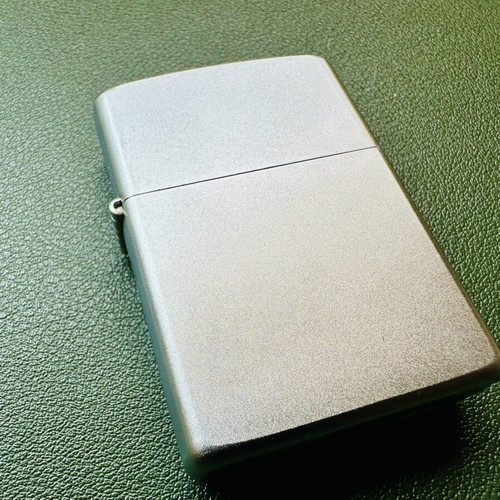Zippo Street Chrome lighter, 2000 USA