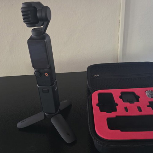 DJI Osmo Pocket 3 Creator Combo video camera, like new
