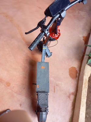 Kukirin G2 electric scooter like new, 235 km