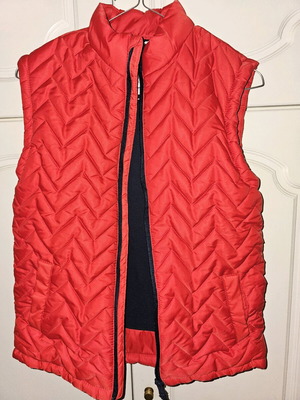 Orchestra jacket size 12 like new, black and red
